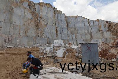 塞浦路斯灰(hui)鑛(kuang)山