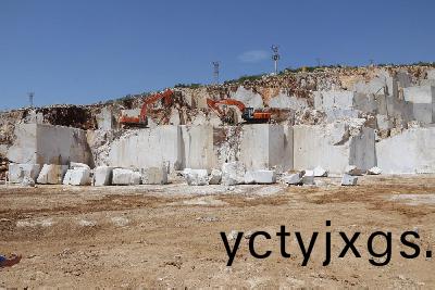 塞浦(pu)路斯灰鑛山(shan)