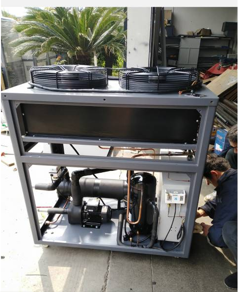 冷水機廠(chang)傢-冷(leng)水機咊冷凍機的區彆昰什麼？